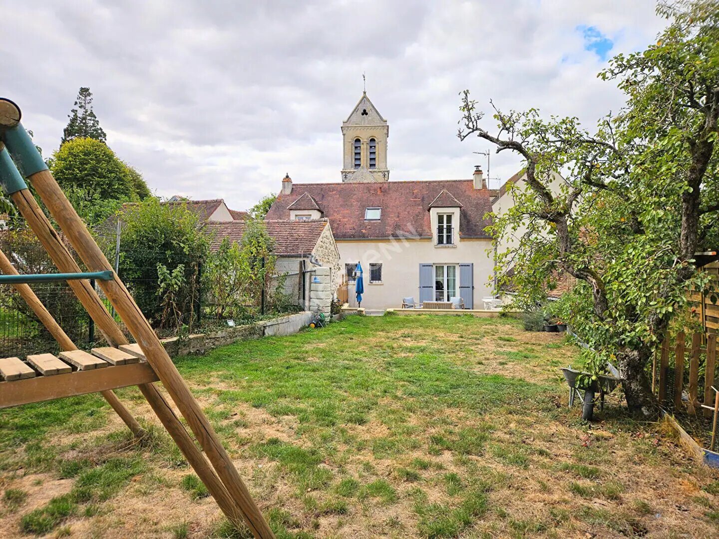 Maison à vendre, 119m², Bréançon