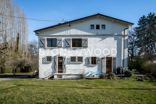 Maison 10 pièces 224 m² · à Divonne-les-Bains · 224 m² · 1 995 000 €