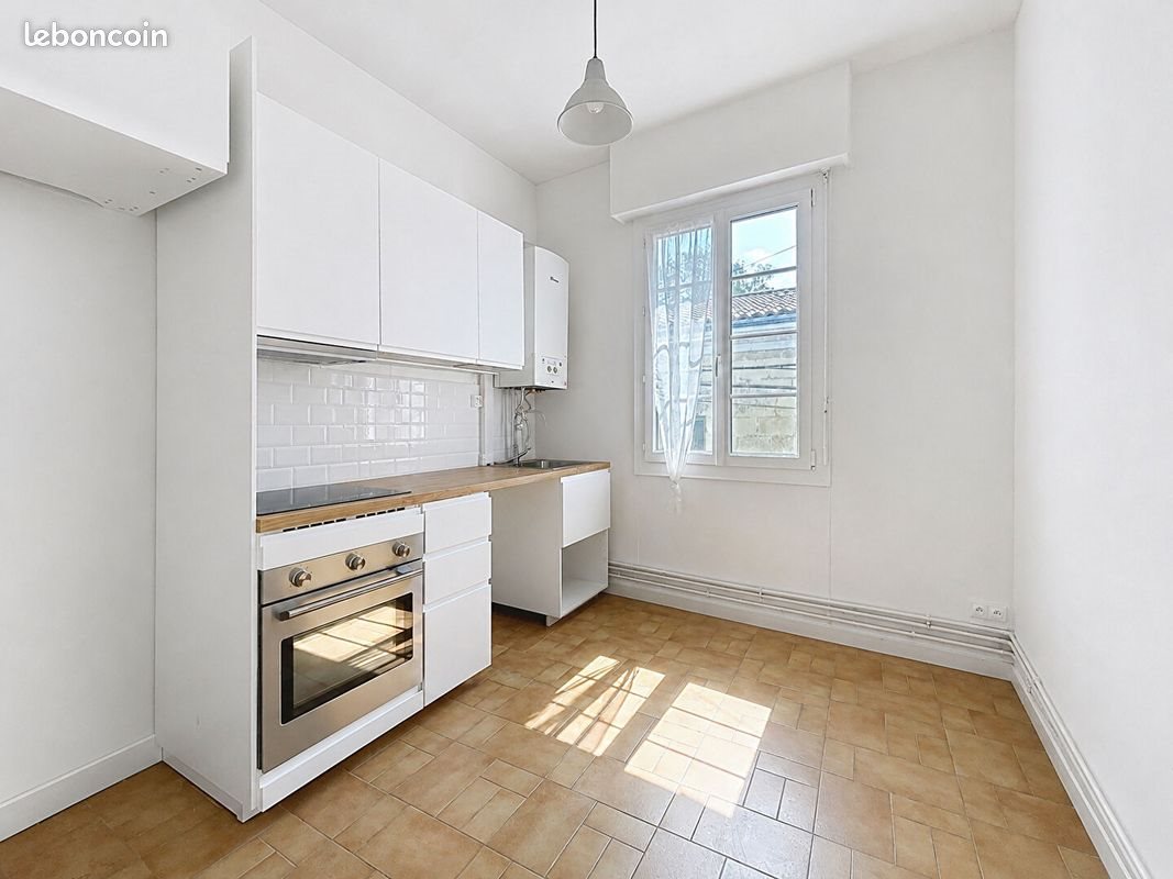 Appartement à louer, 113m², Créon