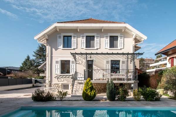 Maison à vendre, 254m², Annecy-le-Vieux
