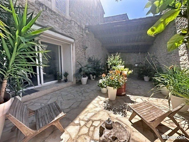 Maison à vendre, 195m², Lunel