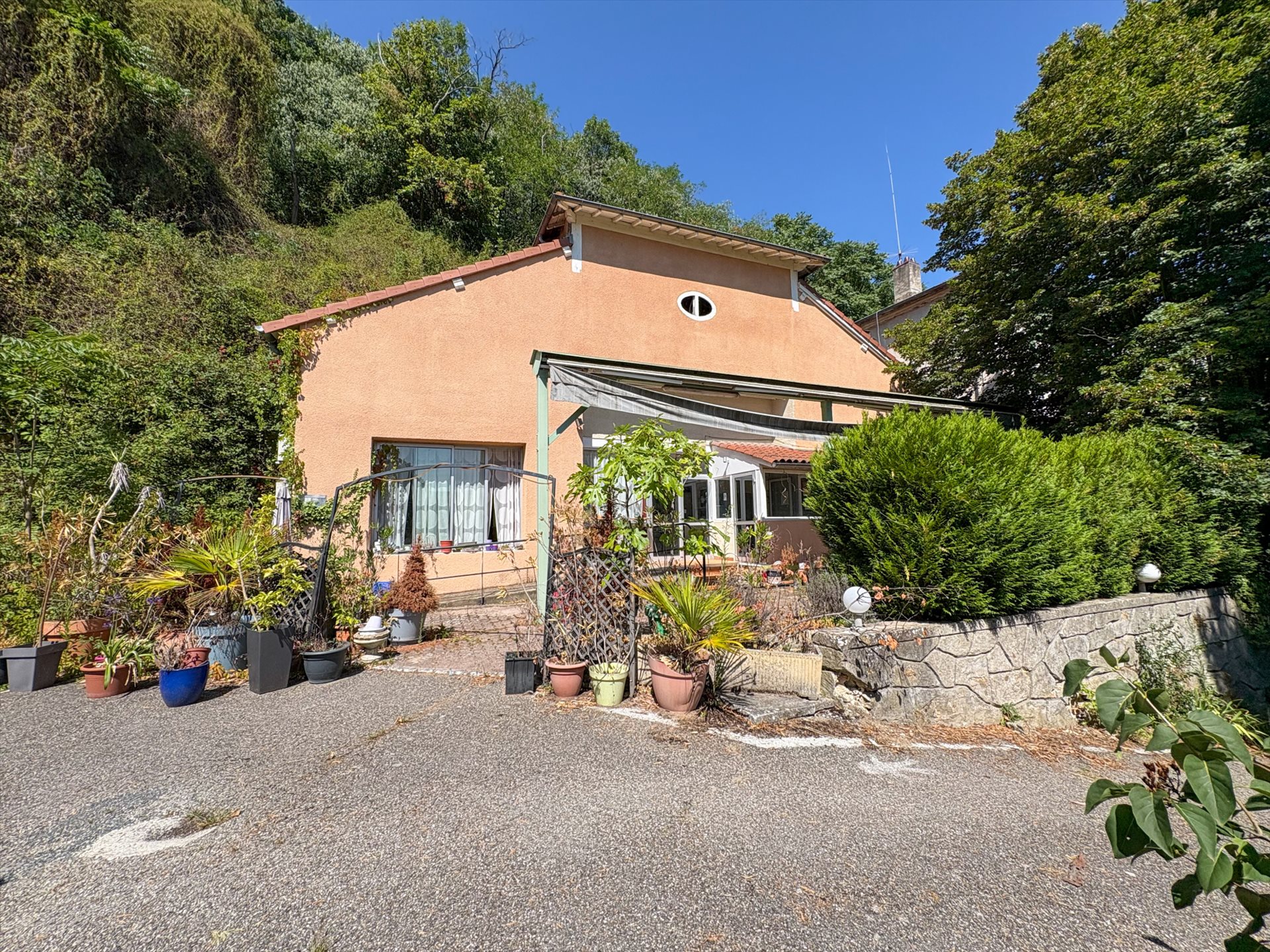 Maison à vendre, 650m², Condrieu