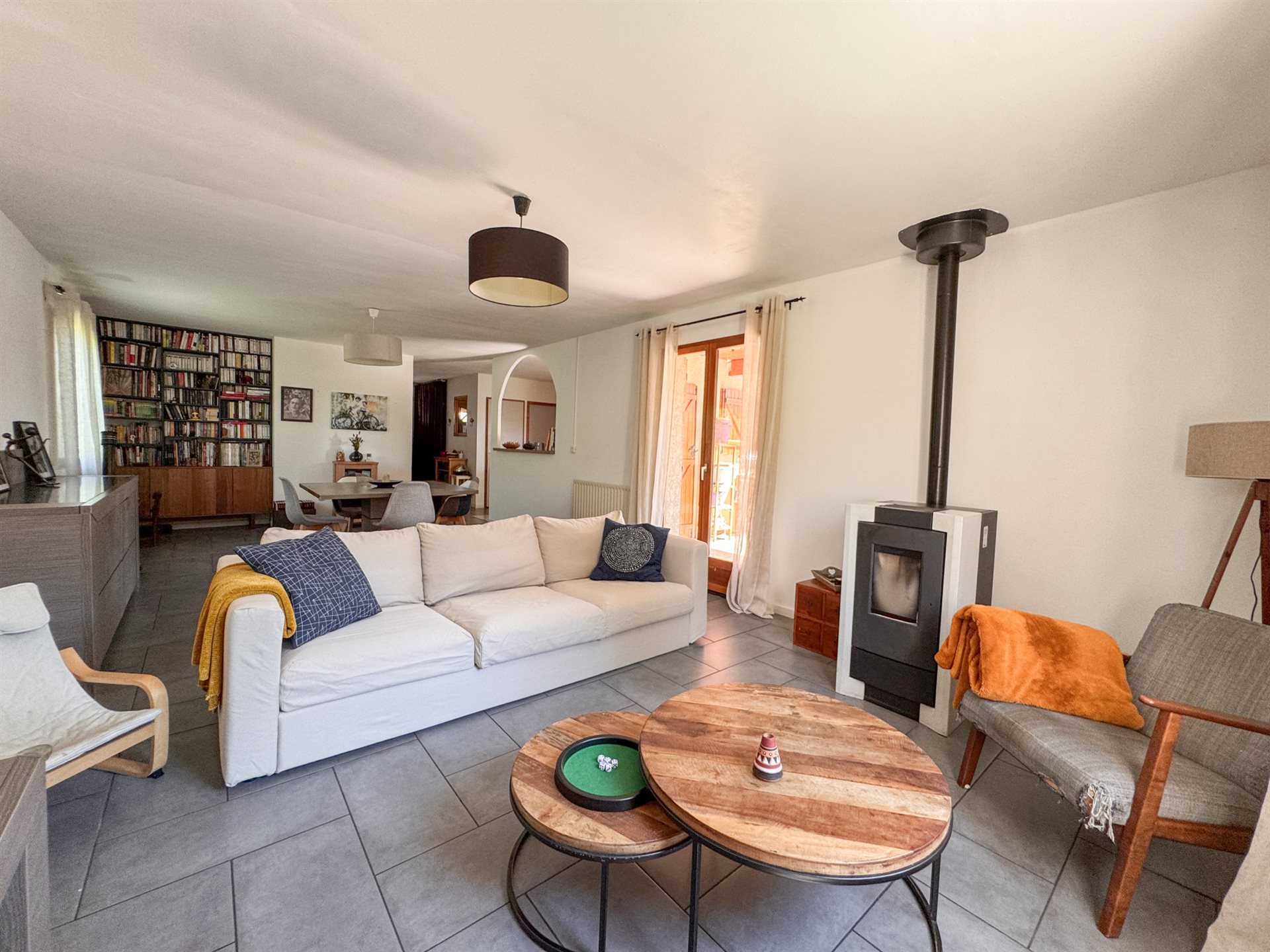 Maison à vendre, 102m², Saint-Prim