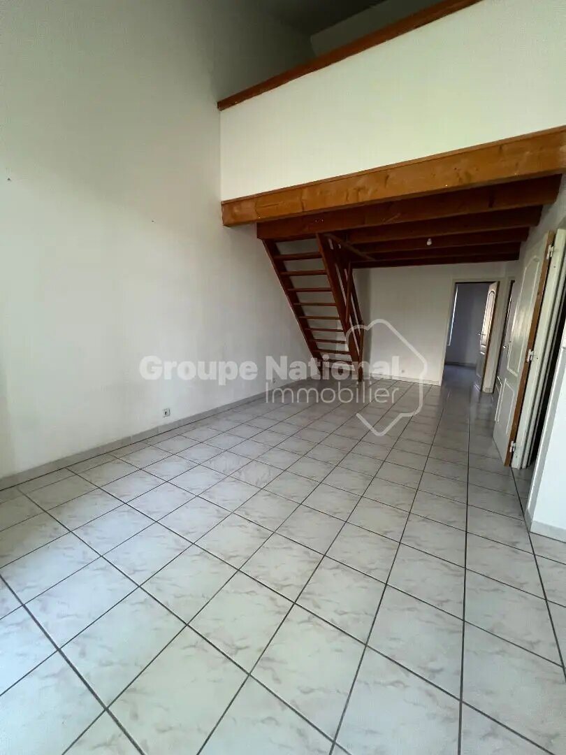 Maison à louer, 95m², Saint-Laurent-d'Aigouze