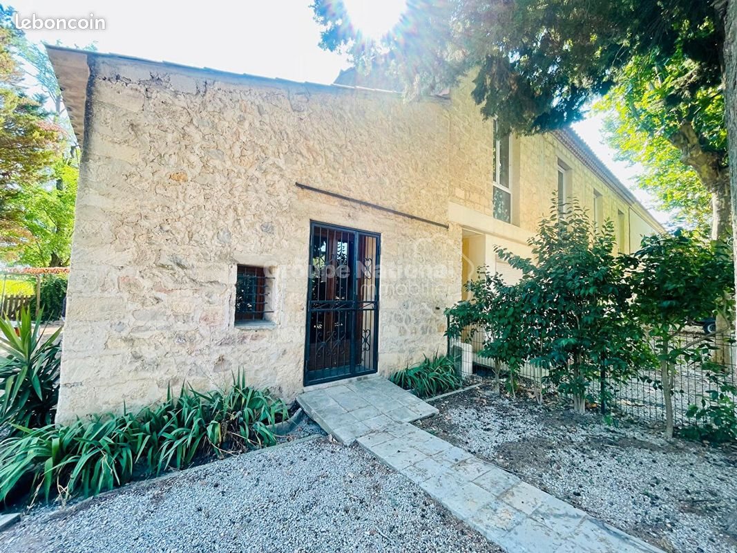 Maison à vendre, 321m², Saint-Laurent-d'Aigouze