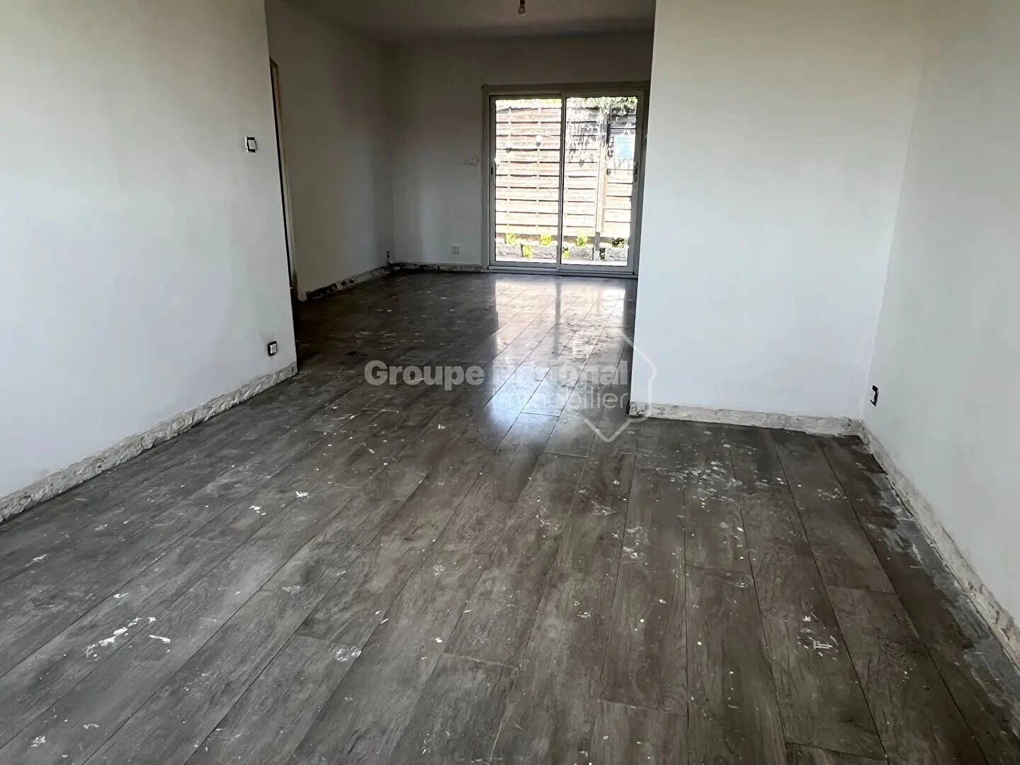 Appartement à louer, 77m², Vergèze