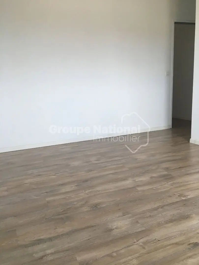 Appartement à louer, 85m², Aimargues