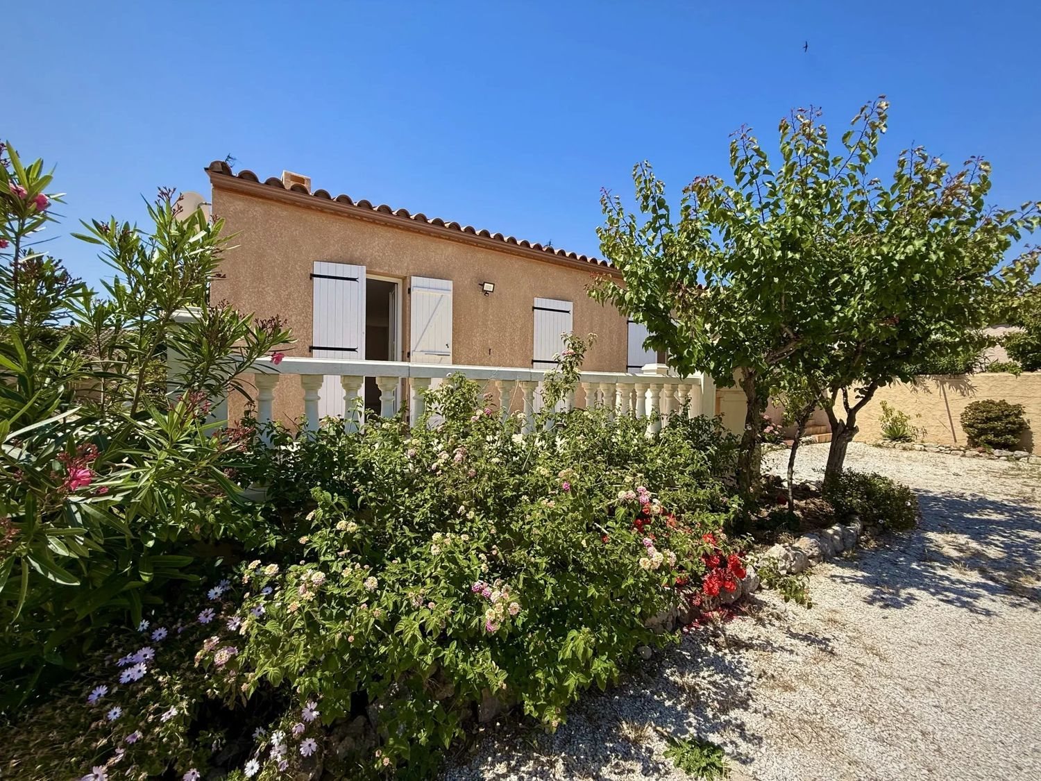 Maison à vendre, 77m², Caves