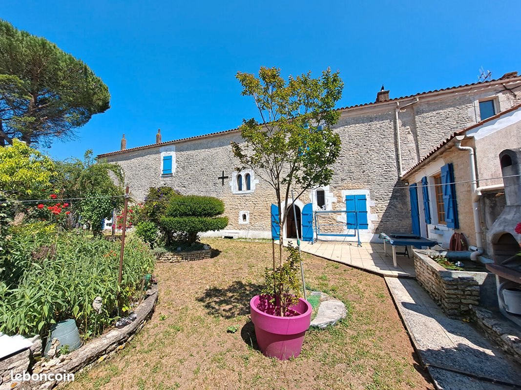 Maison à vendre, 364m², Mouzeuil-Saint-Martin