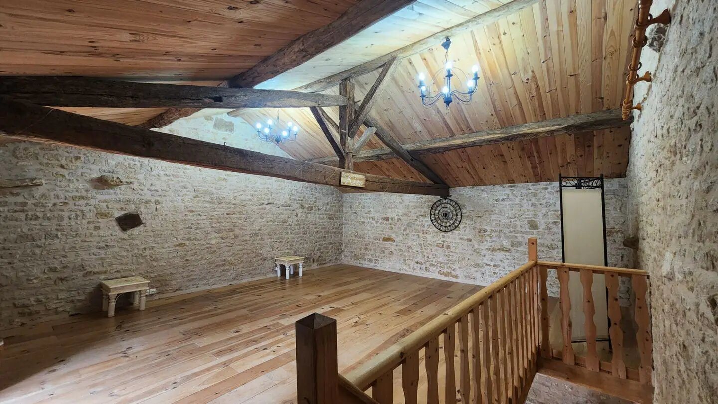 Maison à vendre, 358m², Saint-Hilaire-des-Loges