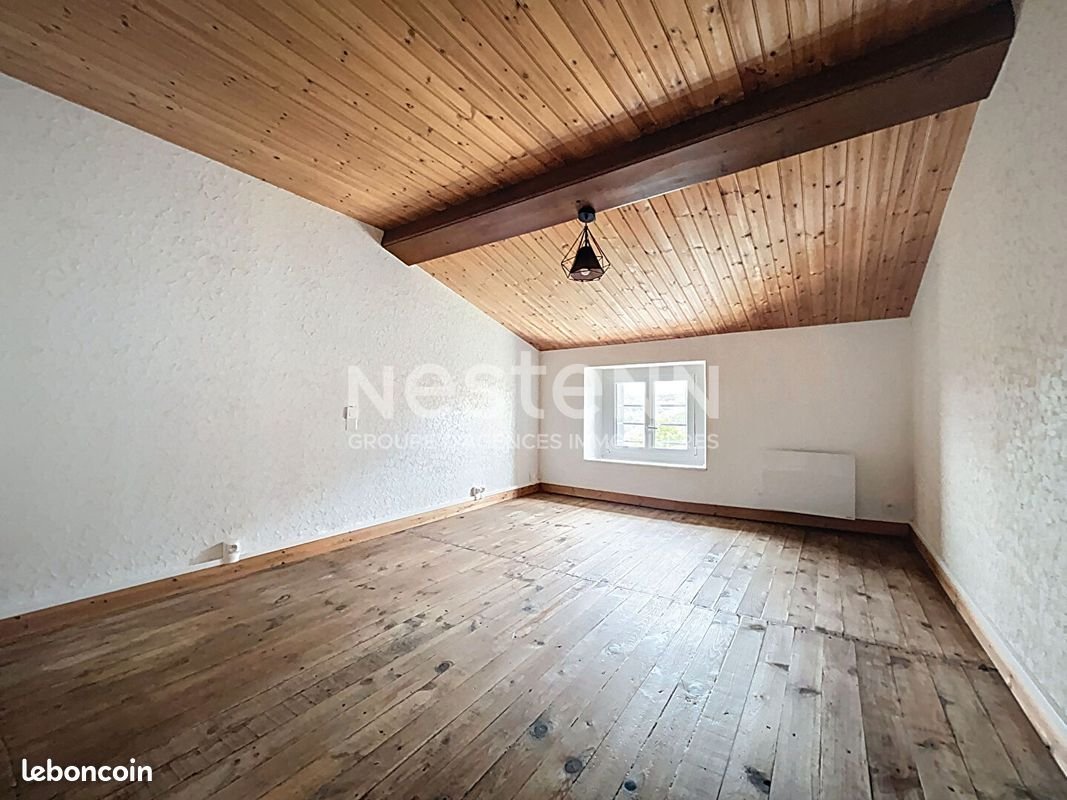 Maison à louer, 58m², Mervent