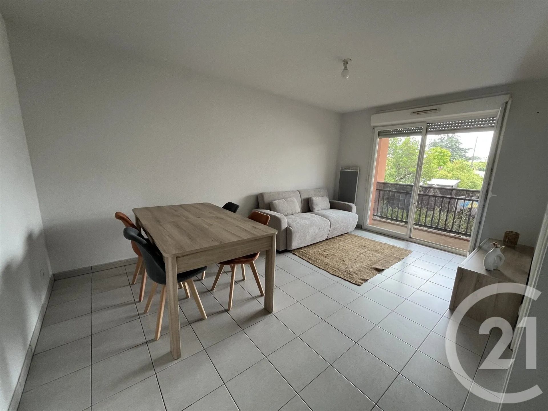 Appartement à louer, 41m², Saint-Quentin-de-Baron