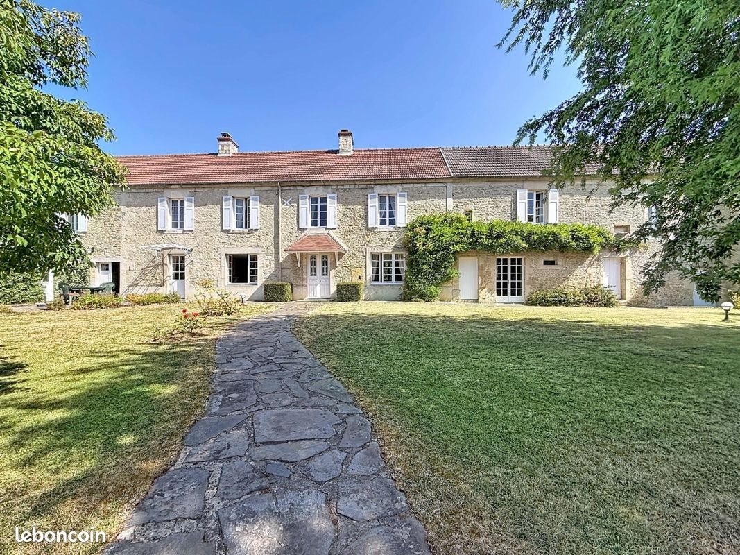 Maison à vendre, 197m², Hérouvillette