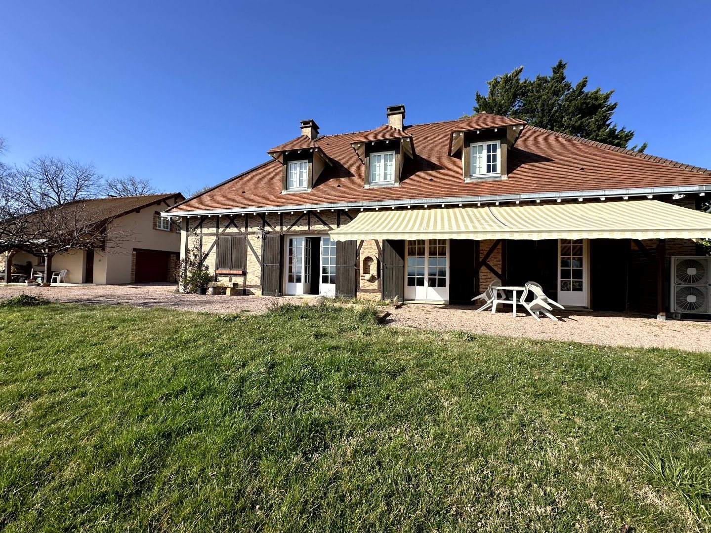 Maison à vendre, 200m², Abrest
