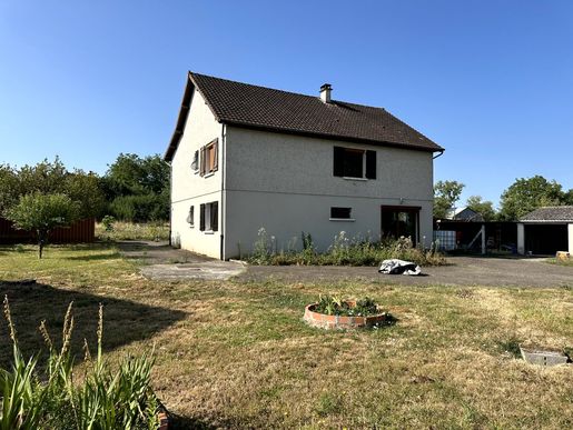 Maison 7 pièces 169 m² · à Rongères · 169 m² · 240 000 €