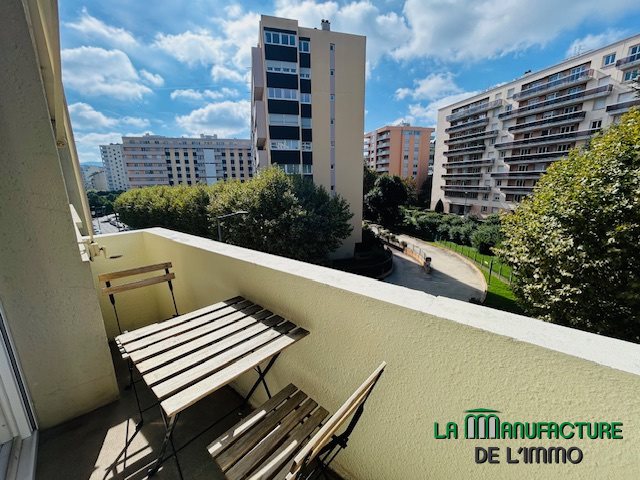 Appartement à louer, 83m², Saint-Étienne