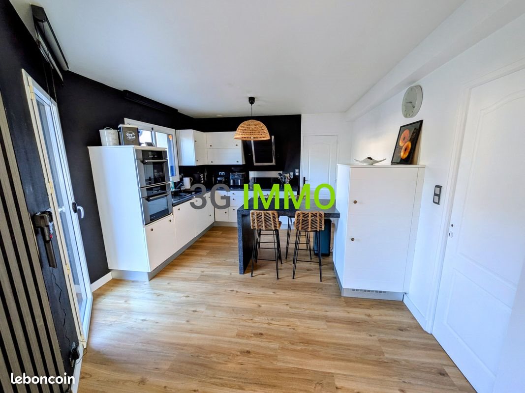 Maison à vendre, 140m², Romillé