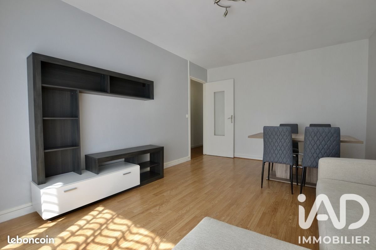 Appartement à louer, 45m², Poissy