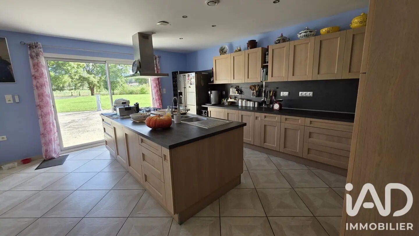 Maison à vendre, 205m², Donnezac