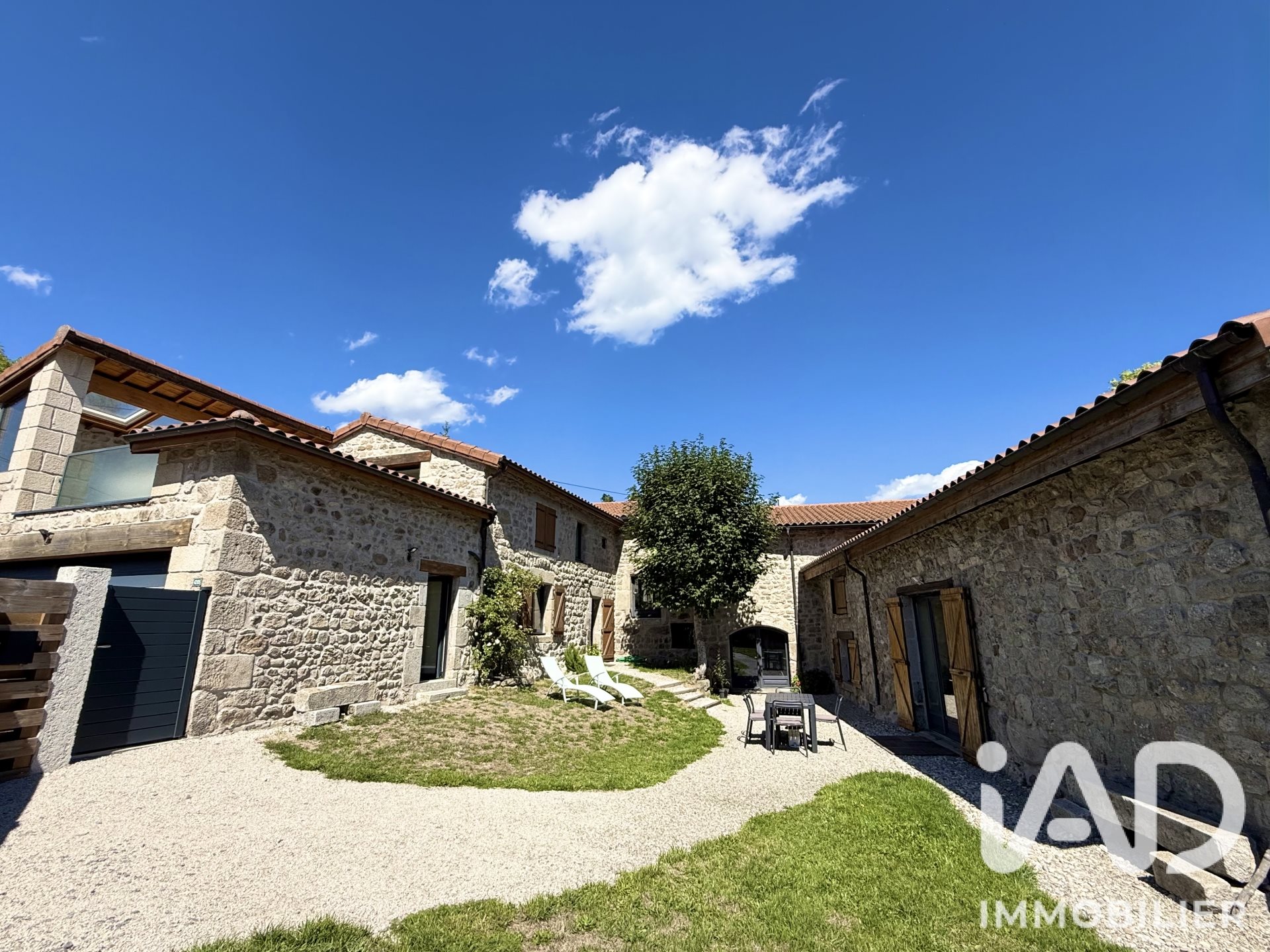 Maison à vendre, 330m², Marlhes