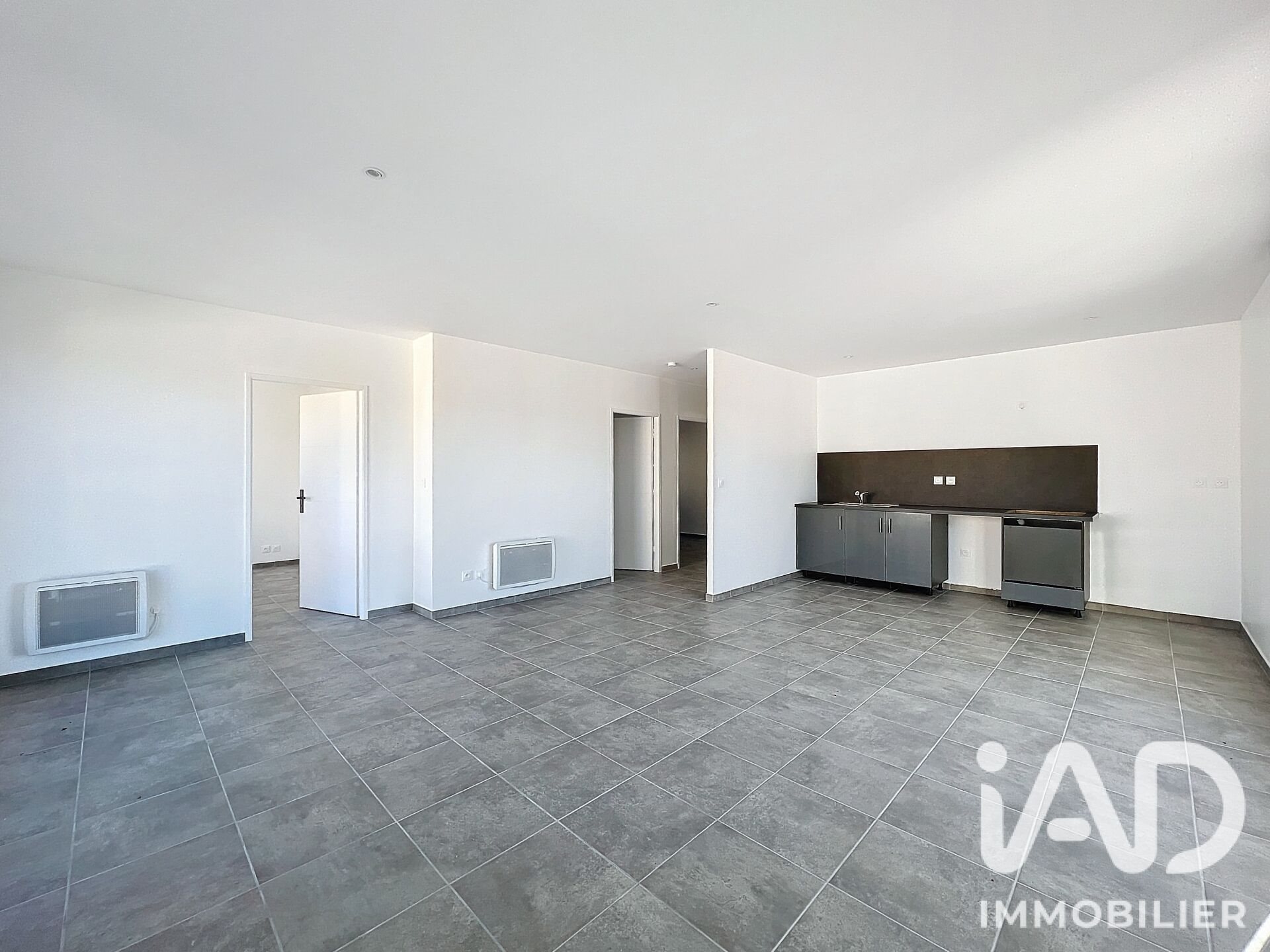 Appartement à louer, 77m², Oraison