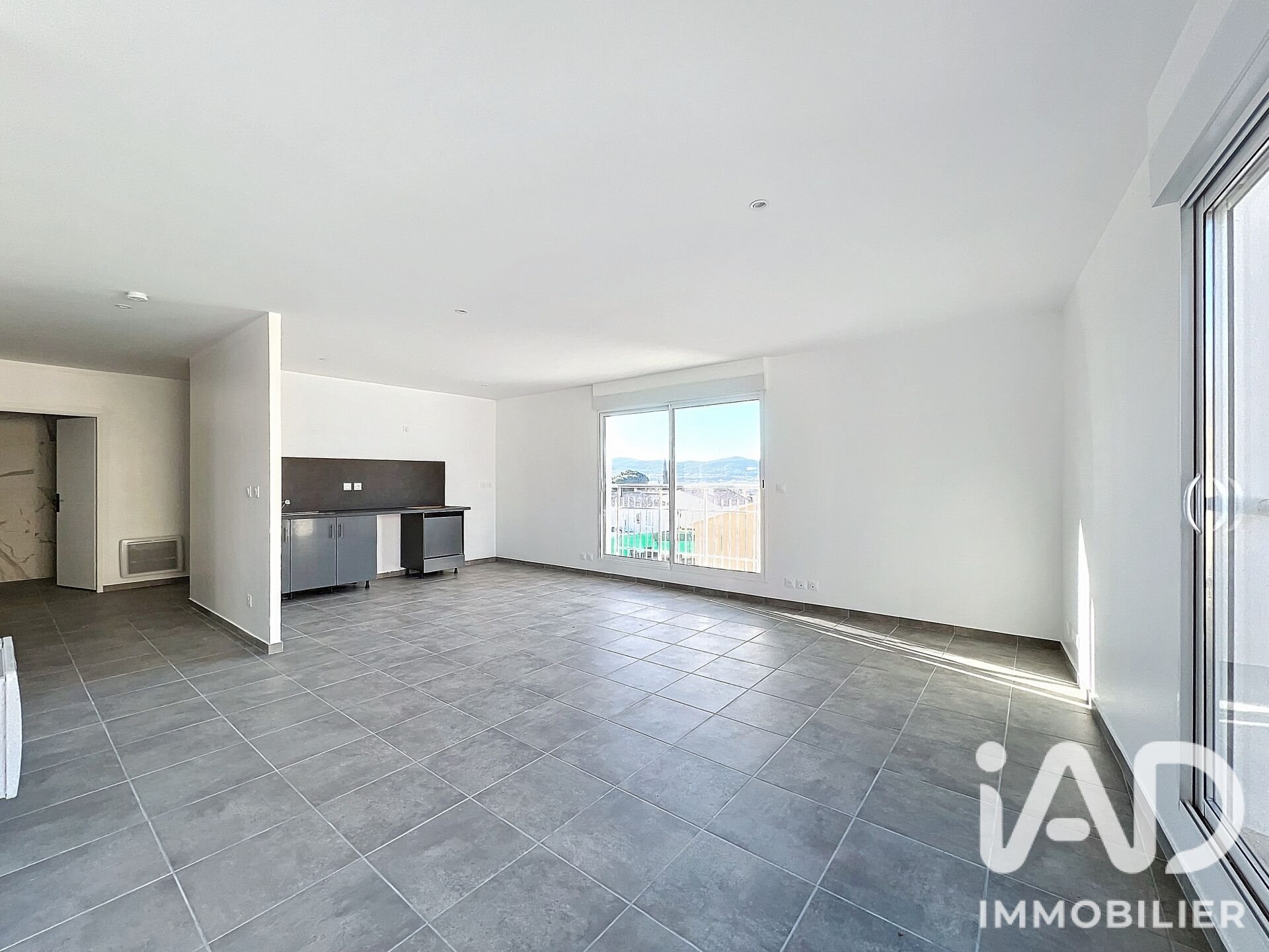 Appartement à louer, 77m², Oraison