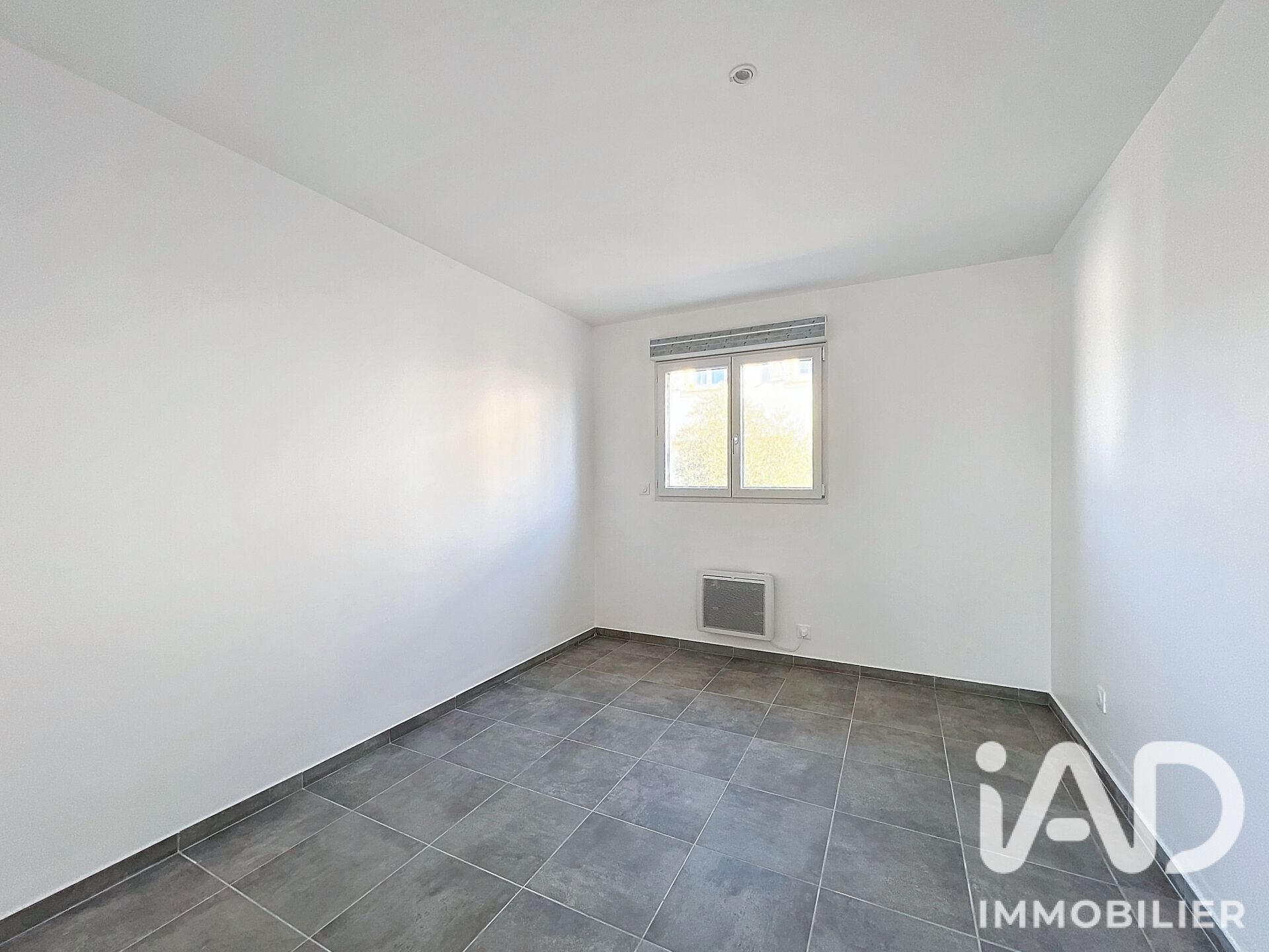Appartement à louer, 77m², Oraison