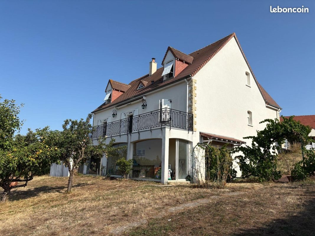 Maison à vendre, 167m², Saint-Gaultier