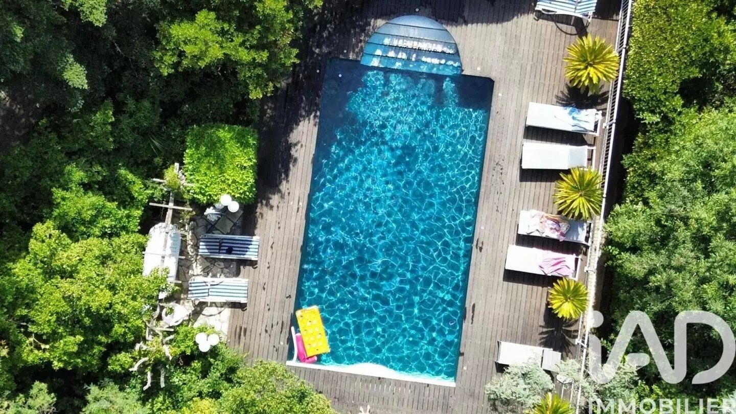 Maison à vendre, 220m², Castelnau-de-Guers