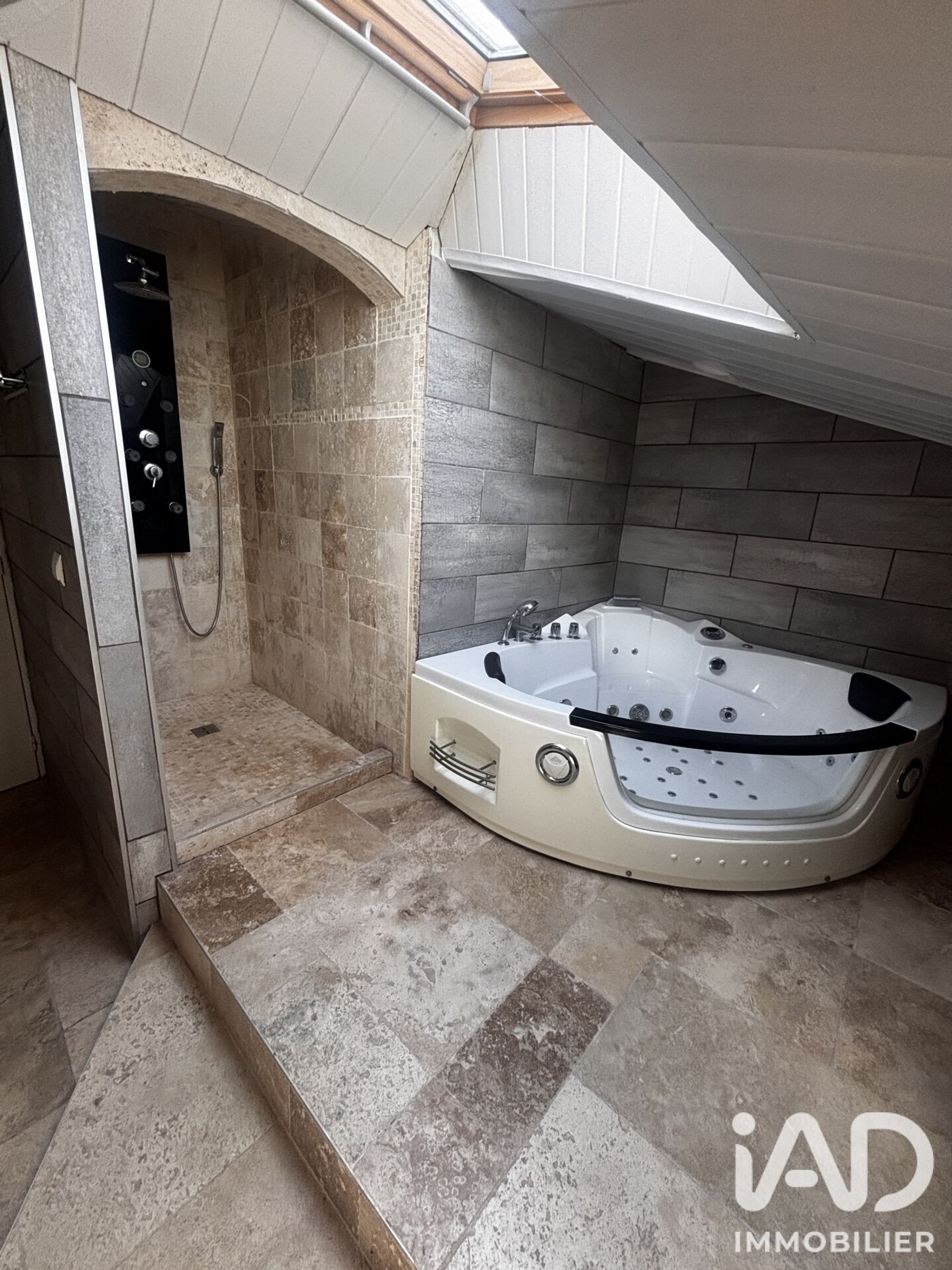 Maison à vendre, 191m², Salernes
