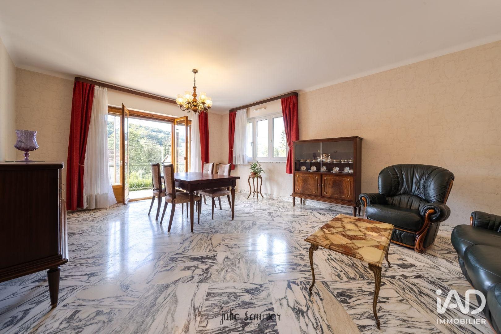 Maison à vendre, 167m², Bayonville-sur-Mad