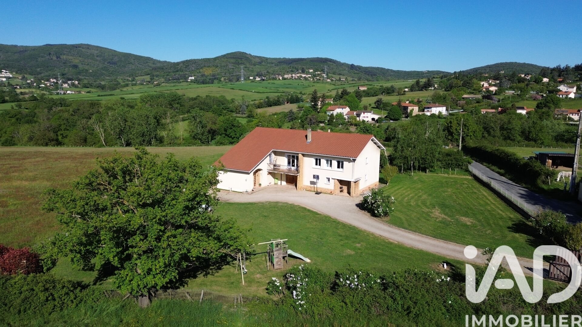 Maison à vendre, 225m², Sainte-Consorce