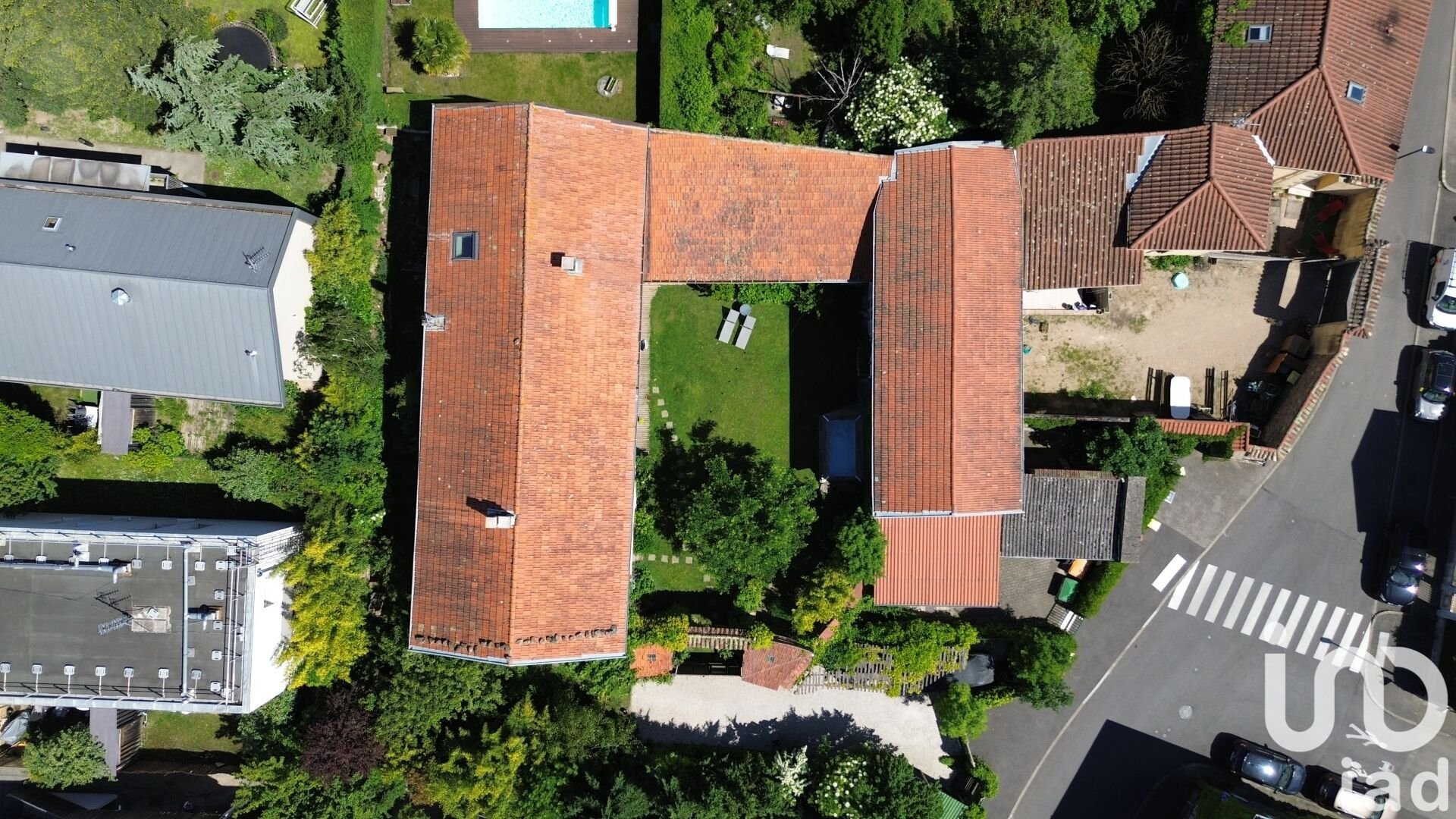 Maison à vendre, 480m², Saint-Genis-les-Ollières