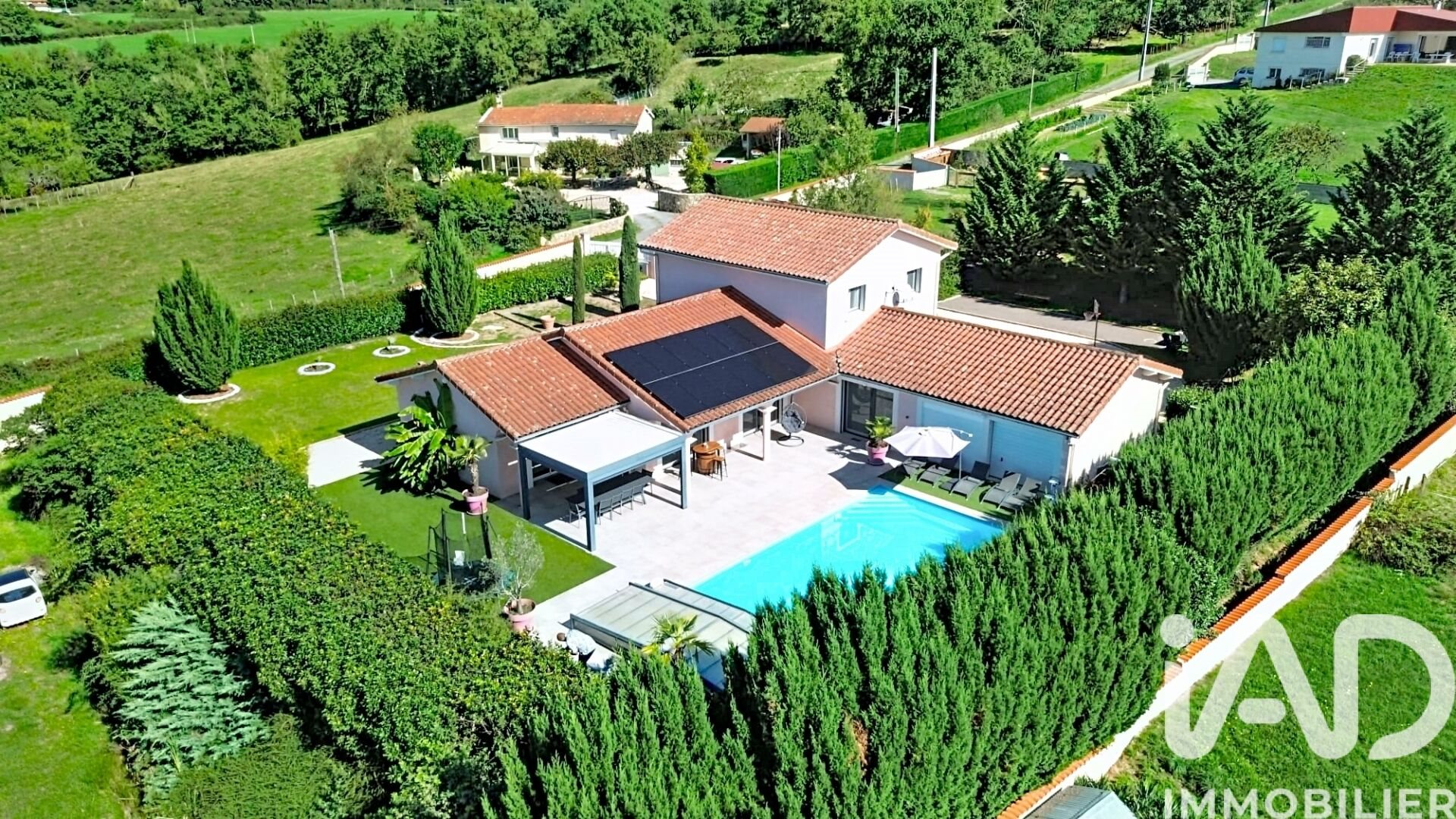 Maison à vendre, 236m², Feurs