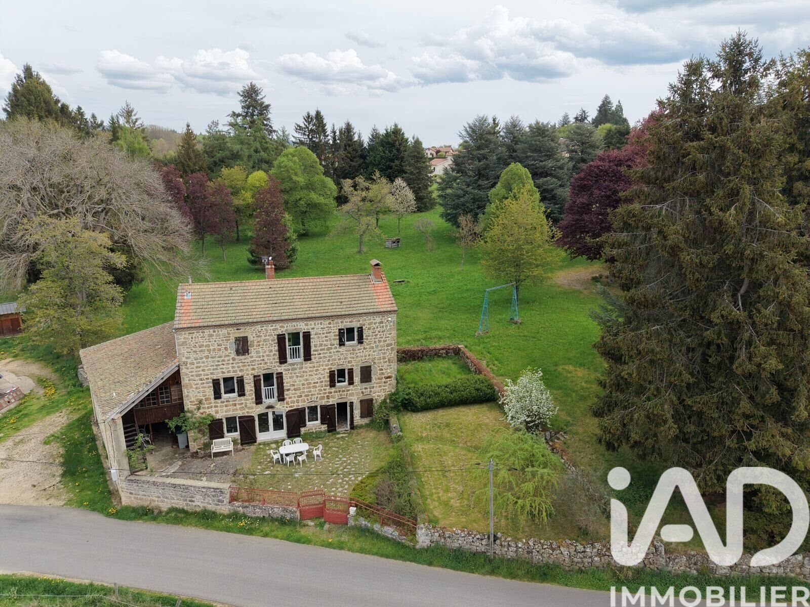 Maison à vendre, 235m², Usson-en-Forez