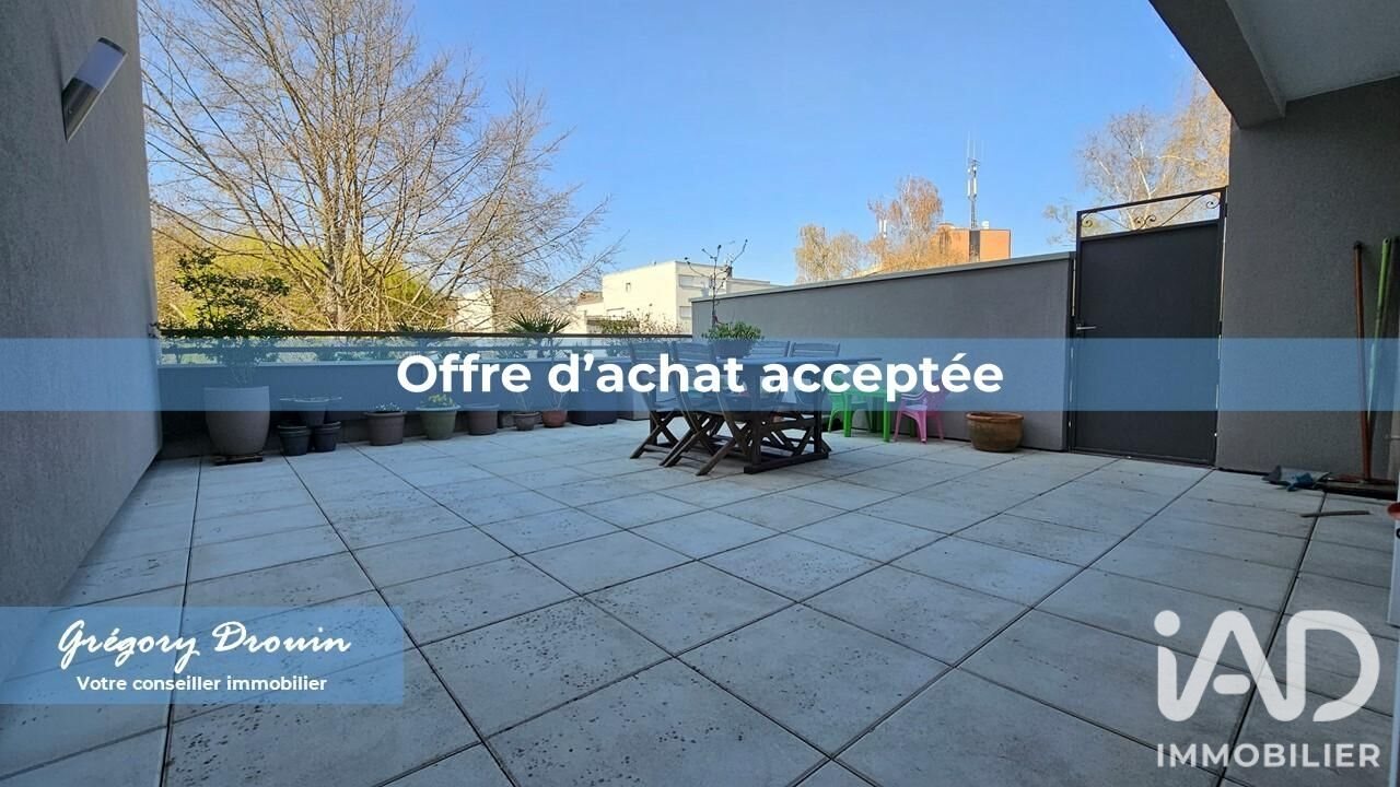 Appartement à vendre, 83m², Vaux-le-Pénil
