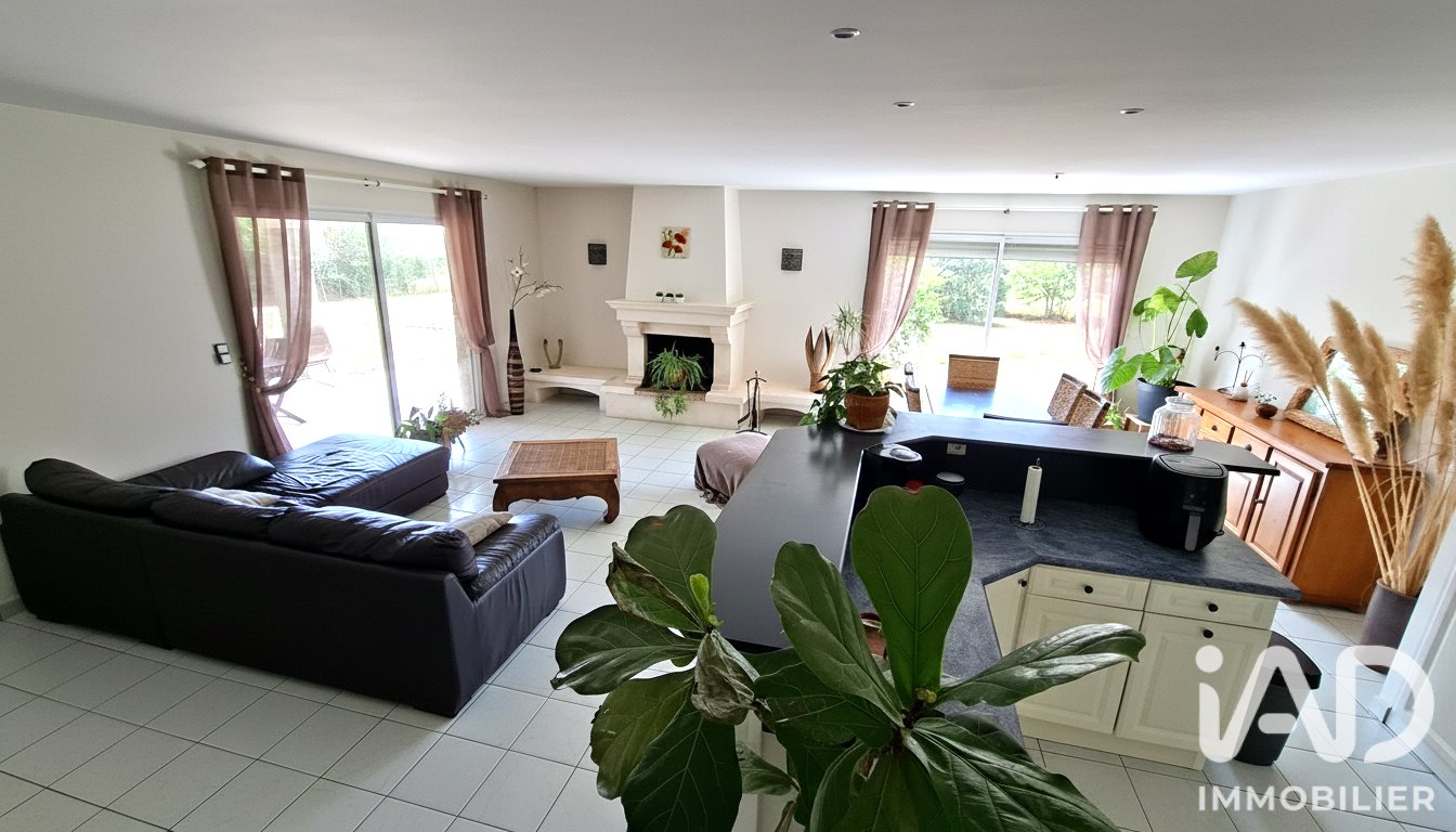 Maison à vendre, 109m², La Ville-Dieu-du-Temple
