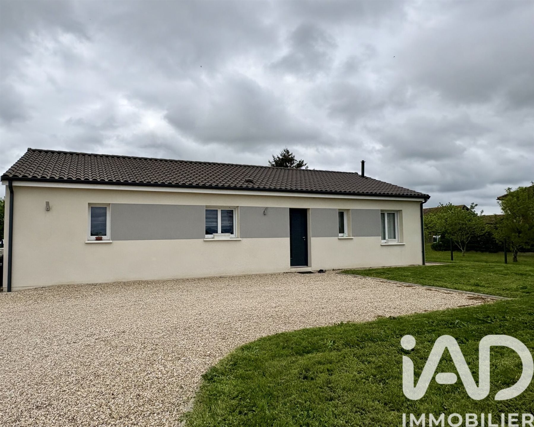 Maison à vendre, 111m², Saint-Pierre-d'Eyraud