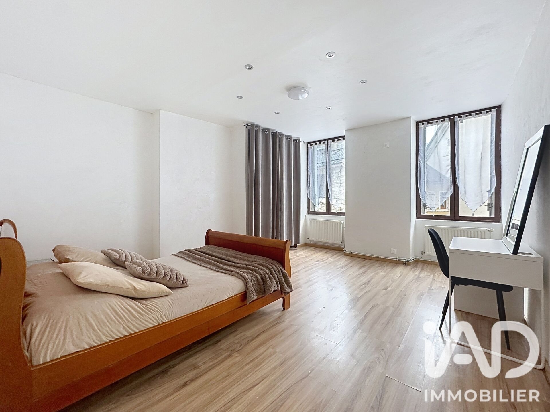Maison à vendre, 200m², Moirans-en-Montagne