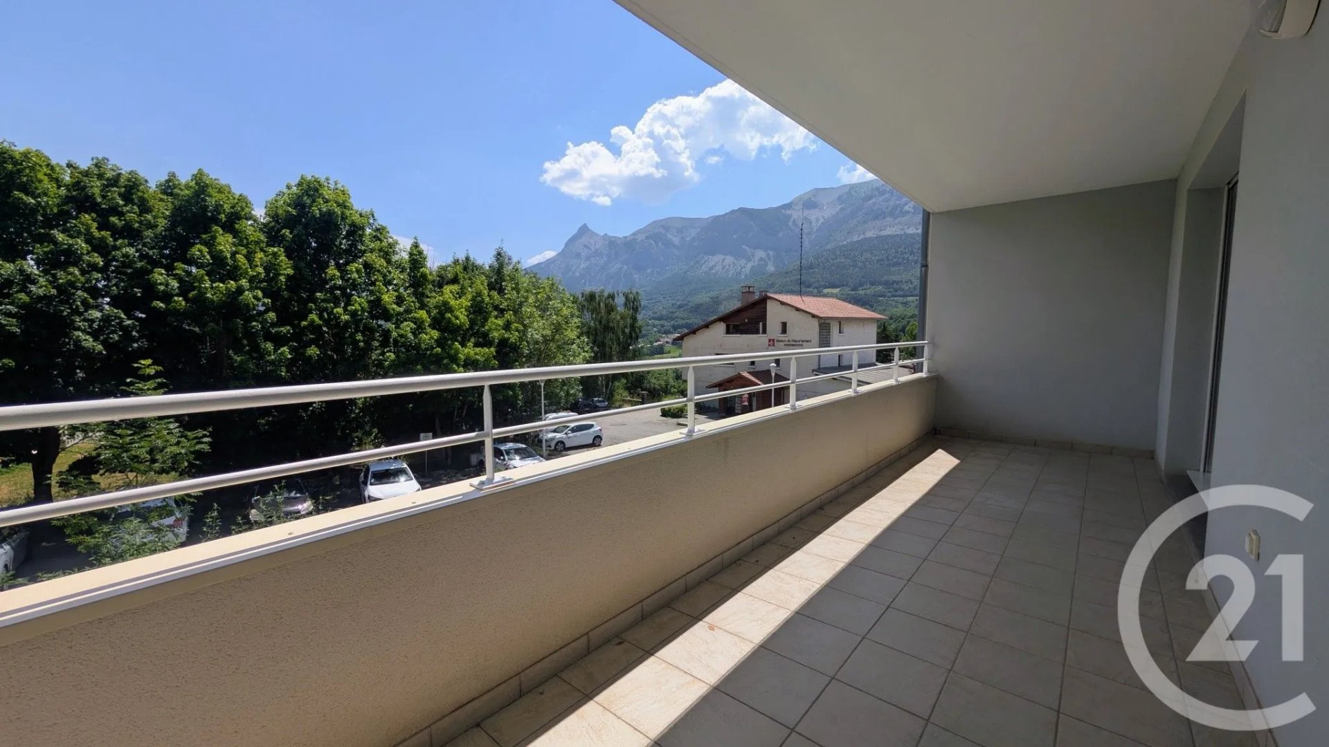 Appartement à louer, 78m², Saint-Bonnet-en-Champsaur