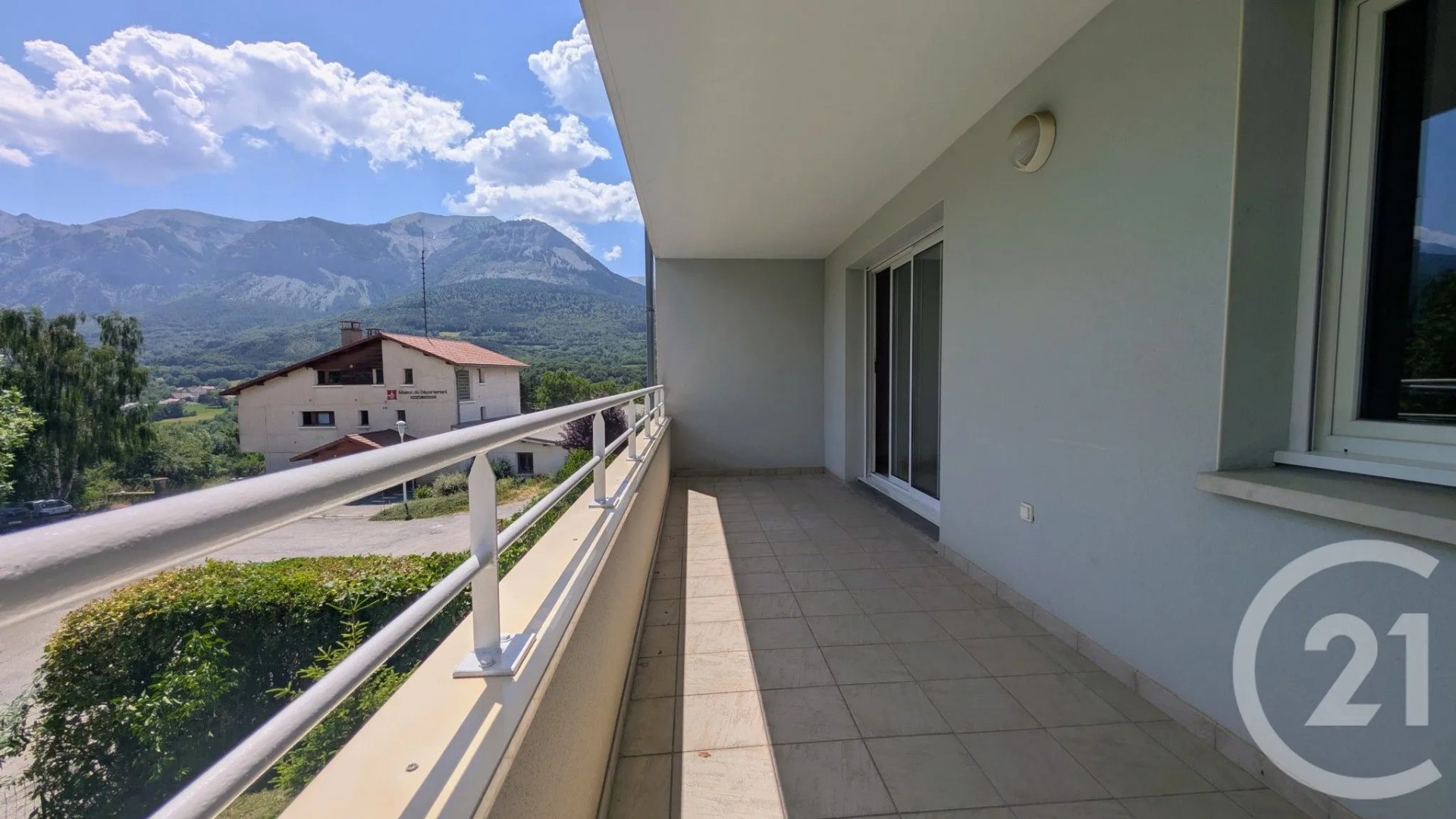 Appartement à louer, 78m², Saint-Bonnet-en-Champsaur