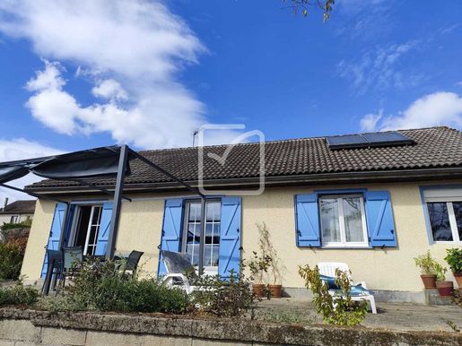 Maison 6 pièces 103 m² · à Cressensac-Sarrazac · 103 m² · 155 000 €