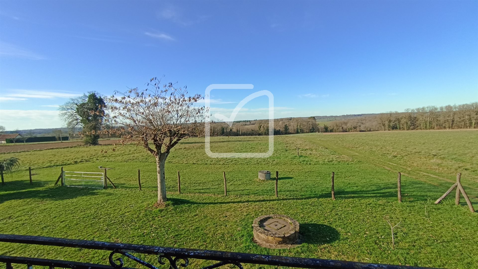 Maison à vendre, 238m², Jumilhac-le-Grand