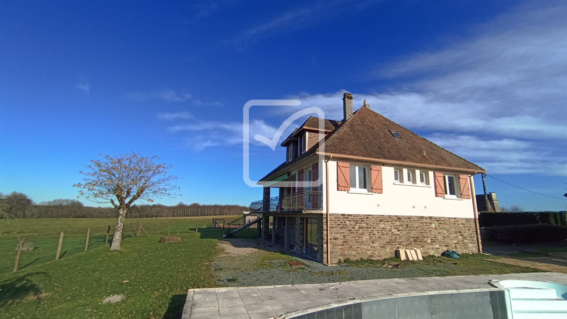 Maison à vendre, 238m², Jumilhac-le-Grand