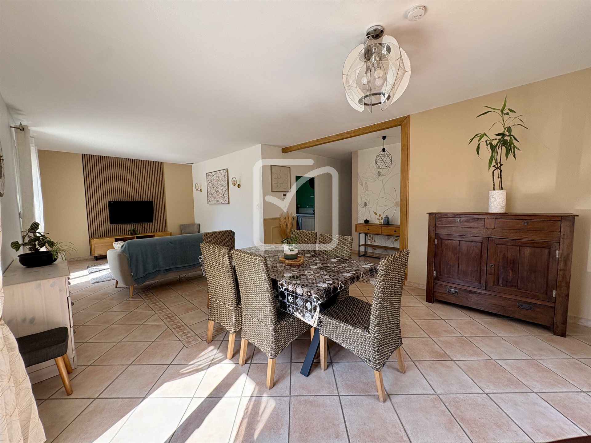 Maison à vendre, 136m², Larche