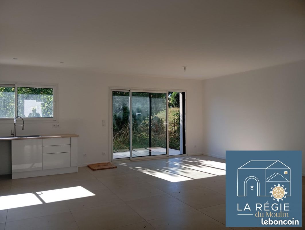 Maison à louer, 102m², La Bâtie-Montgascon