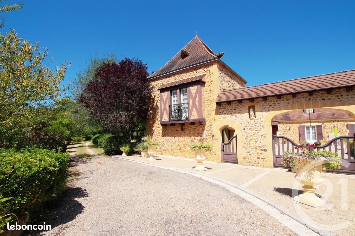 Maison à vendre, 183m², Lacropte