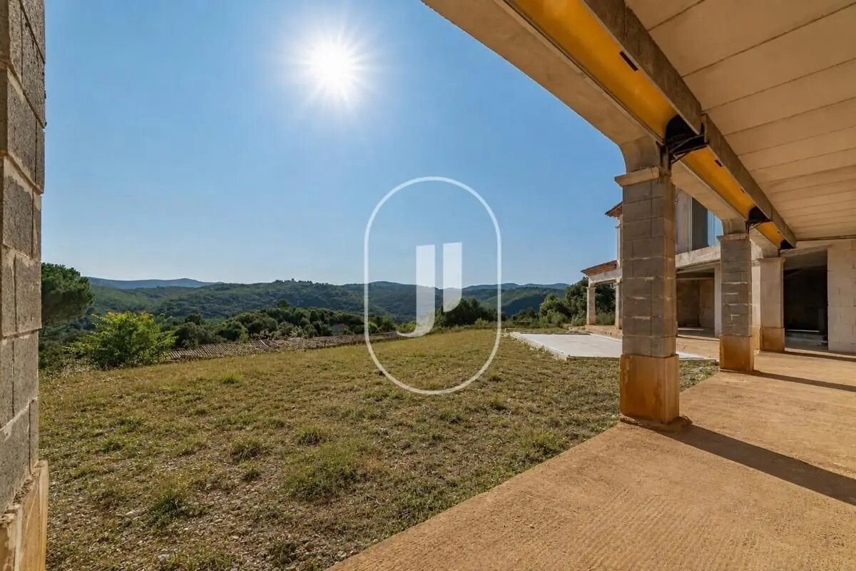 Maison à vendre, 646m², Saint-Martin-de-Valgalgues