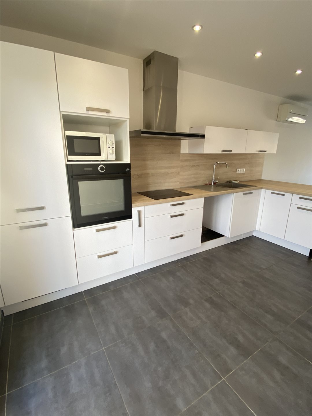Maison à louer, 65m², Pia