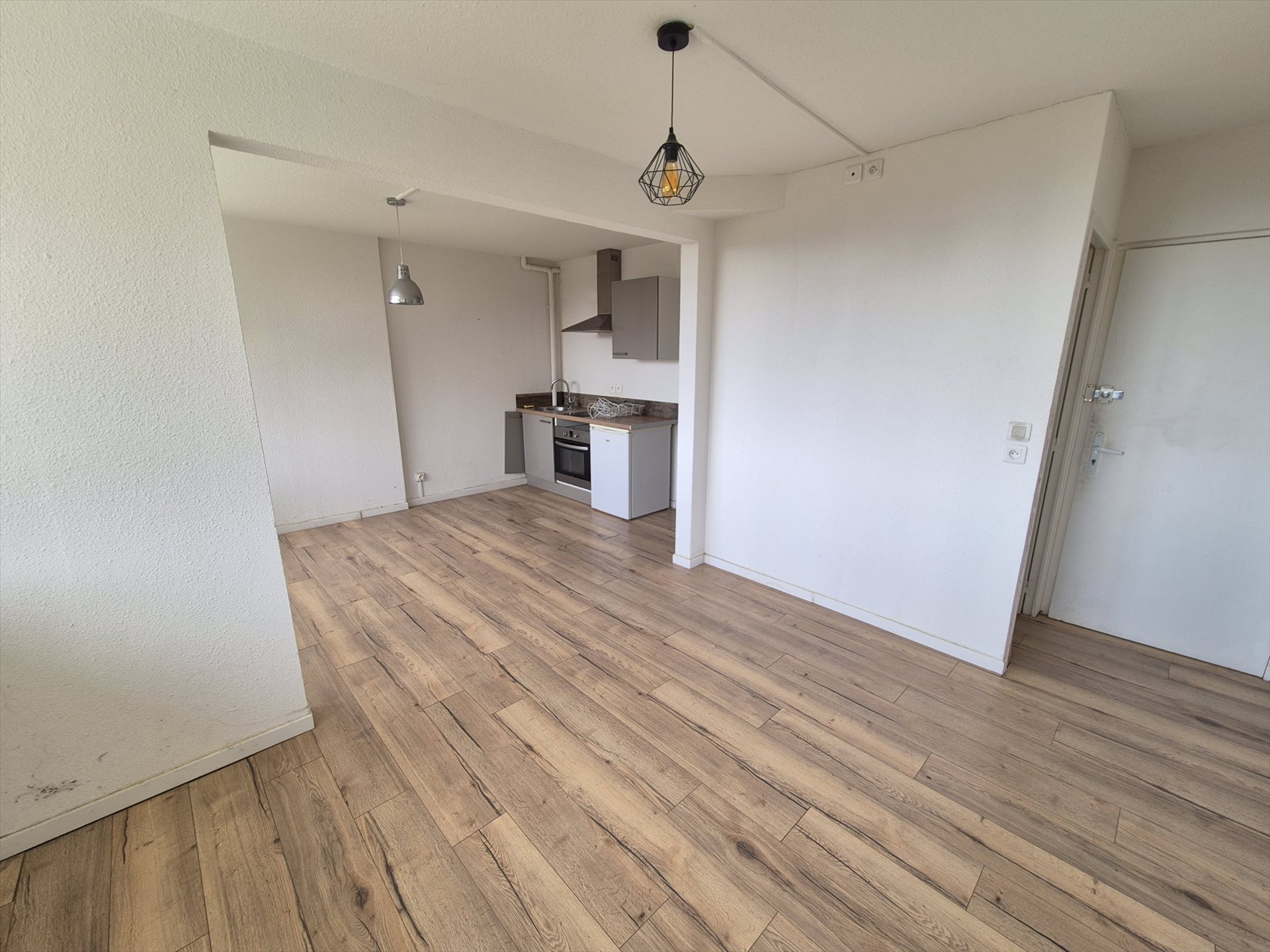 Appartement à louer, 37m², Egat
